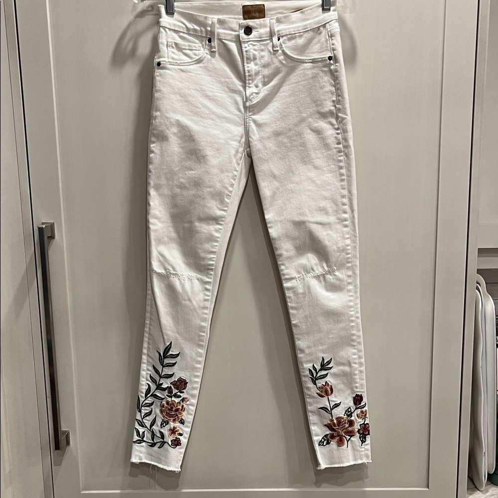 EUC Driftwood jackie embroidered white denim jeans with raw hem